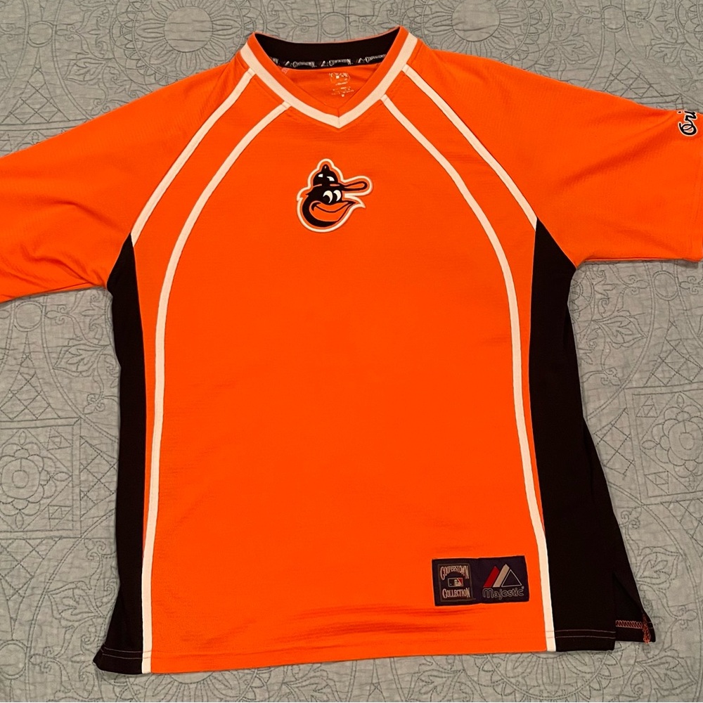 Majestic Cooperstown Collection Baltimore Orioles jersey shirt. Men’s medium